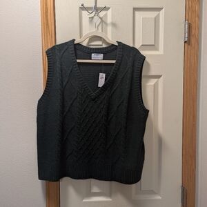 NWT Green Cable Knit Vest
